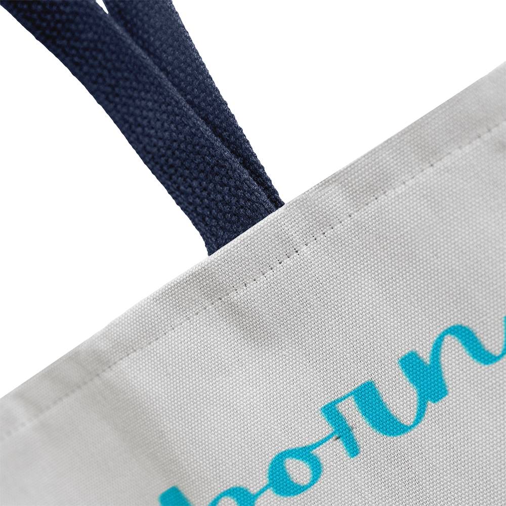 true love was born in a manger Classic Tote
